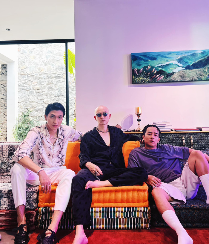 Tạo hình của Bình An trong phim Biệt dược đen phát hành vào năm ngoái. Ảnh: FBNV