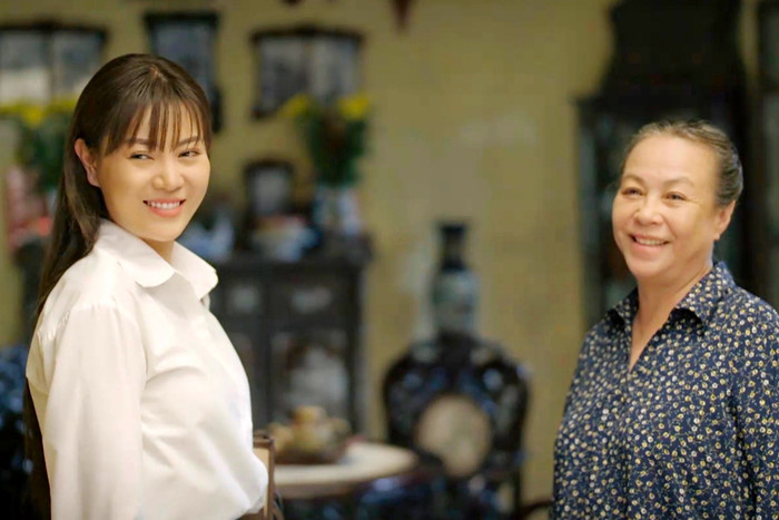 Thanh Hương trở lại màn ảnh nhỏ với Hoa Sữa Về Trong Gió