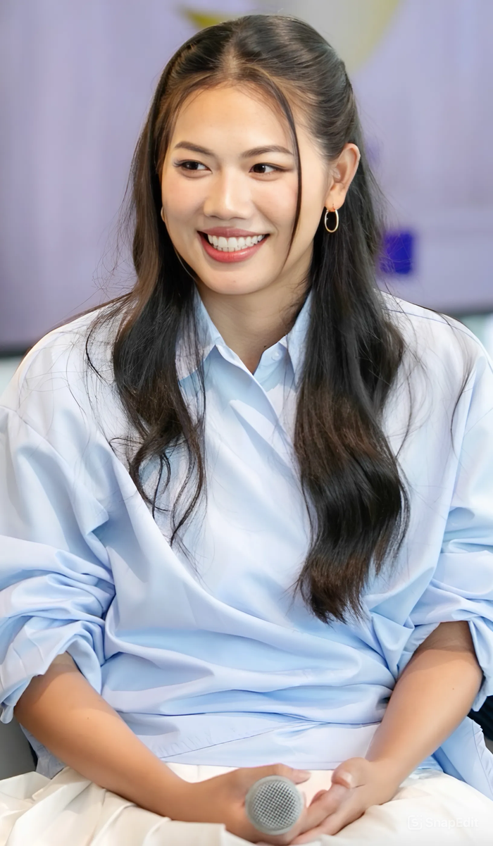 Ánh Viên thay đổi ngoại hình ngoạn mục. 