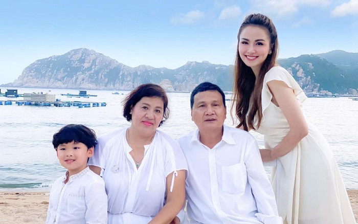 Luôn nghiêm khắc với con gái nhưng mẹ Diễm Hương lại có lời an ủi rất 'ngầu'.