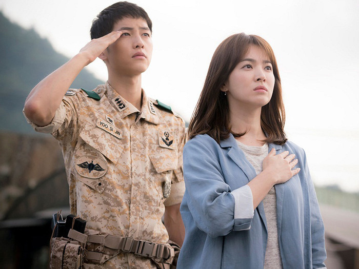 Hậu Duệ Mặt Trời là dự án se duyên cho Song Joong Ki và Song Hye Kyo.