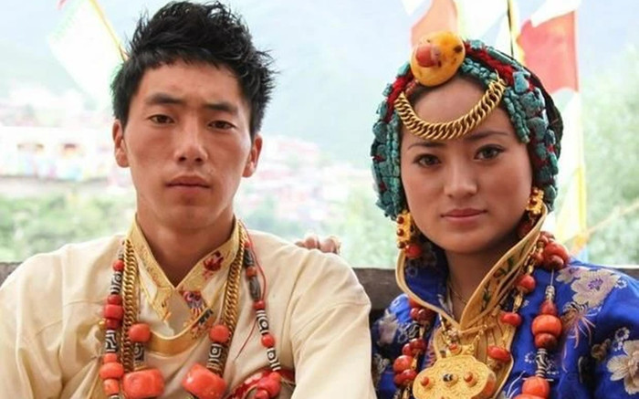 Bộ tộc phụ nữ phải ngủ với 20 người đàn ông mới được lấy chồng Ảnh 2