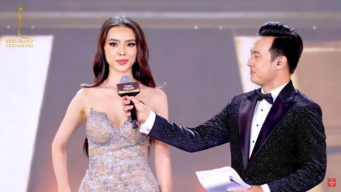 Xuyên suốt cuộc thi Hạnh Nguyên đều thể hiện bản thân rất tốt, trình diễn mượt mà và ứng xử nhanh nhạy, sắc bén. Dù nhận được câu hỏi bất ngờ từ Bộ Tư pháp ở vòng ứng xử top 5, song Hạnh Nguyên vẫn trả lời rất trôi chảy, bám sát câu hỏi và nhận về rất nhiều cái gật đầu từ BGK.