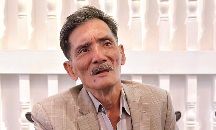 Sức khoẻ của Thương Tín ngày càng yếu.