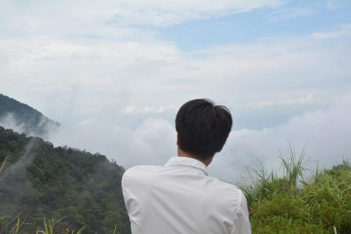 Người đàn ông đặt tên con bằng tiếng Anh rất lạ lùng: Huỳnh School Boy, Huỳnh Two School Boy và Huỳnh Tree School Boy.