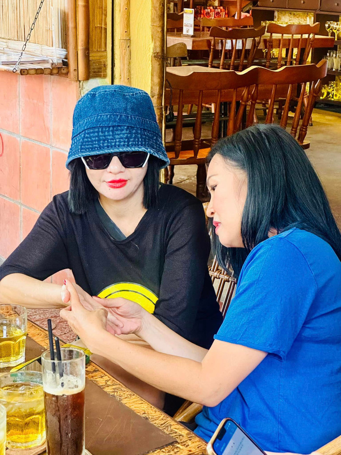 Cát Phượng hào hứng hội ngộ Phương Thanh sau 7 năm.