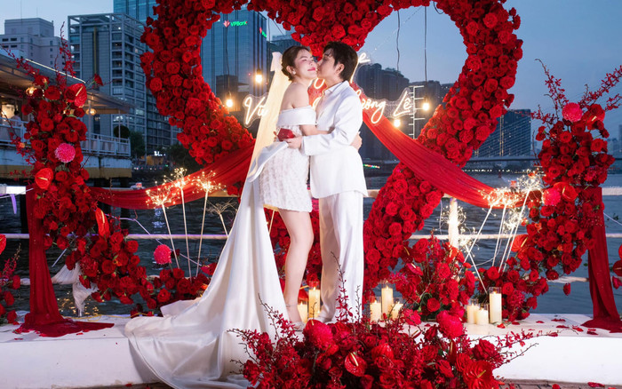 Lời hứa của Vũ Luân trong lễ đính hôn với Hoa hậu Quý bà kém 7 tuổi Ảnh 2