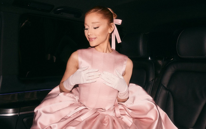 Ariana Grande được khen khi đáp trả bình luận chê bai album mới Ảnh 2