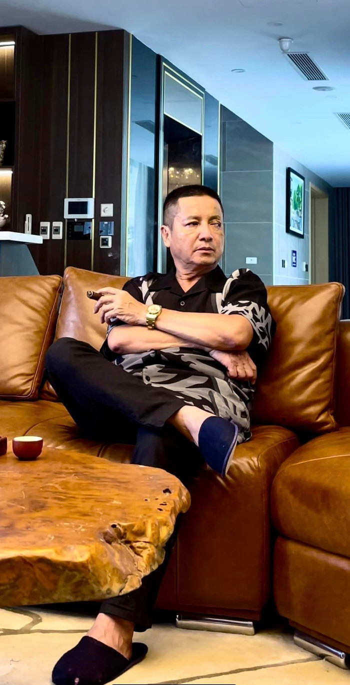 NSƯT Chí Trung trong tạo hình nhân vật mới khi quay phim.