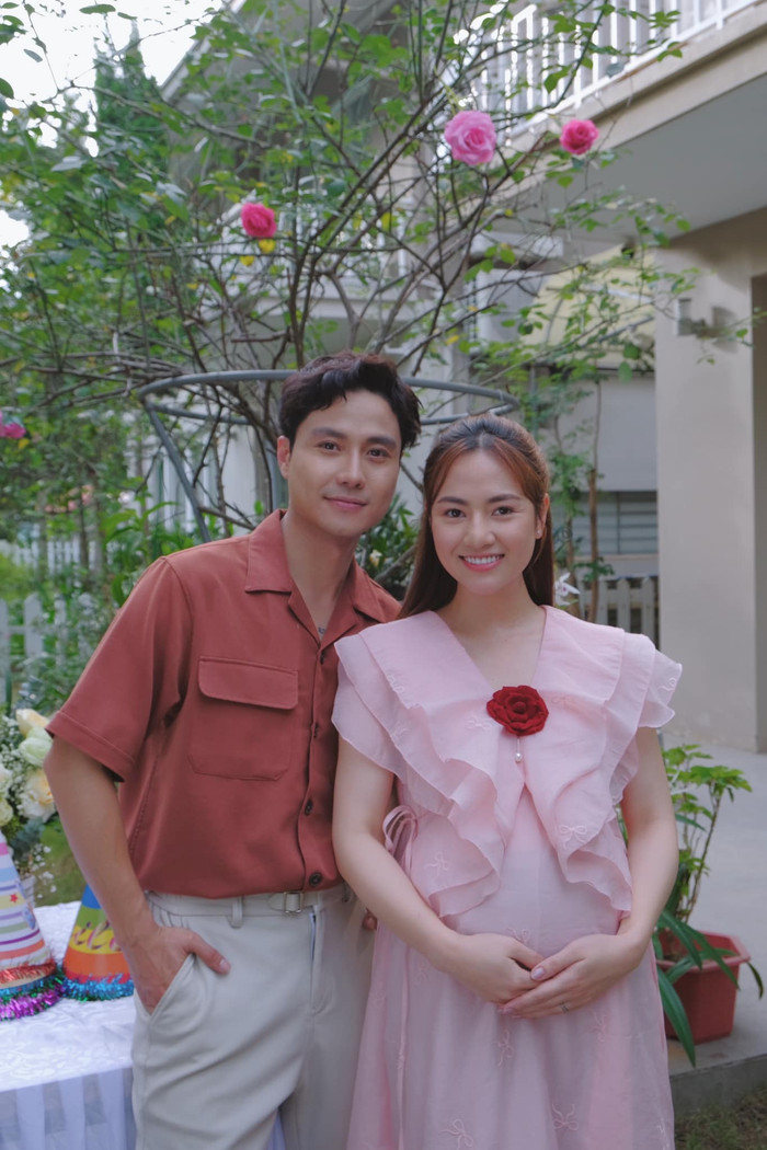 Thanh Sơn và Việt Hoa trong Mình Yêu Nhau Bình Yên Thôi