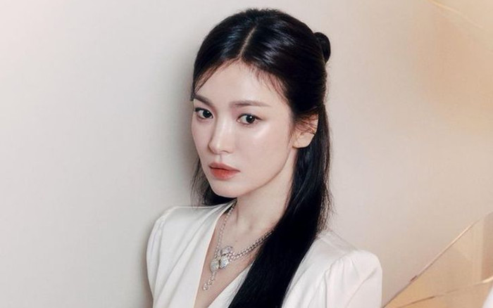 Song Hye Kyo được một đại gia ngỏ lời ngưỡng mộ Ảnh 2