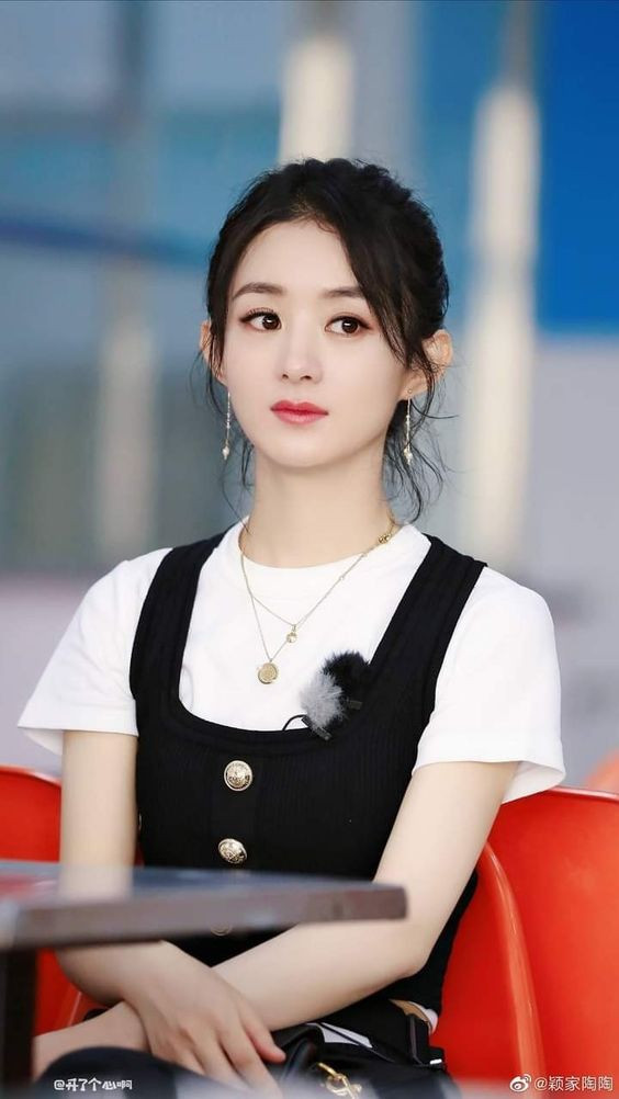 Triệu Lệ Dĩnh cật lực làm việc dù không thiếu thứ gì trong tay, lý do lần đầu được hé lộ sẽ gây sốt Ảnh 2