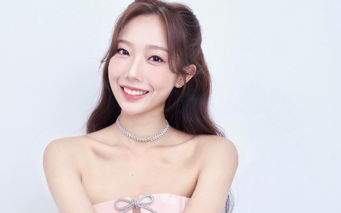 Lục túi của Yuna Vũ 'Đảo Thiên Đường': Đồ hiệu, mỹ phẩm đắt tiền gây bất ngờ Ảnh 2