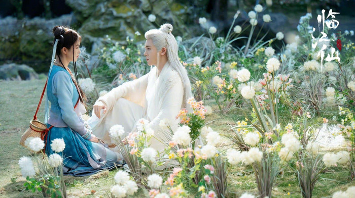 Fan lo lắng cho sức khỏe thể chất và tinh thần của Bạch Lộc vì lịch trình dày đặc. 