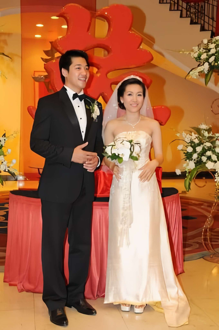 Hải Anh kết hôn với hoa khôi sau 12 năm yêu nhau.