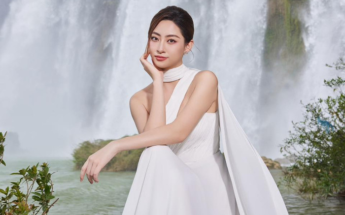Ngày đặc biệt của Lương Thùy Linh Ảnh 2