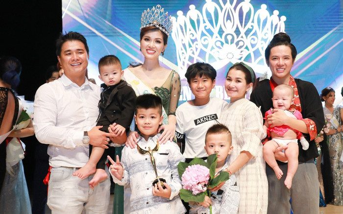 Cuộc đời của Hoa hậu đông con: Mỗi lần sinh là mỗi lần bán nhà Ảnh 2