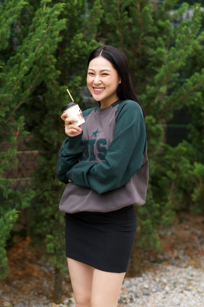 'Con gái' Quyền Linh sở hữu gương mặt đẹp, má lúm đồng tiền xinh xắn.