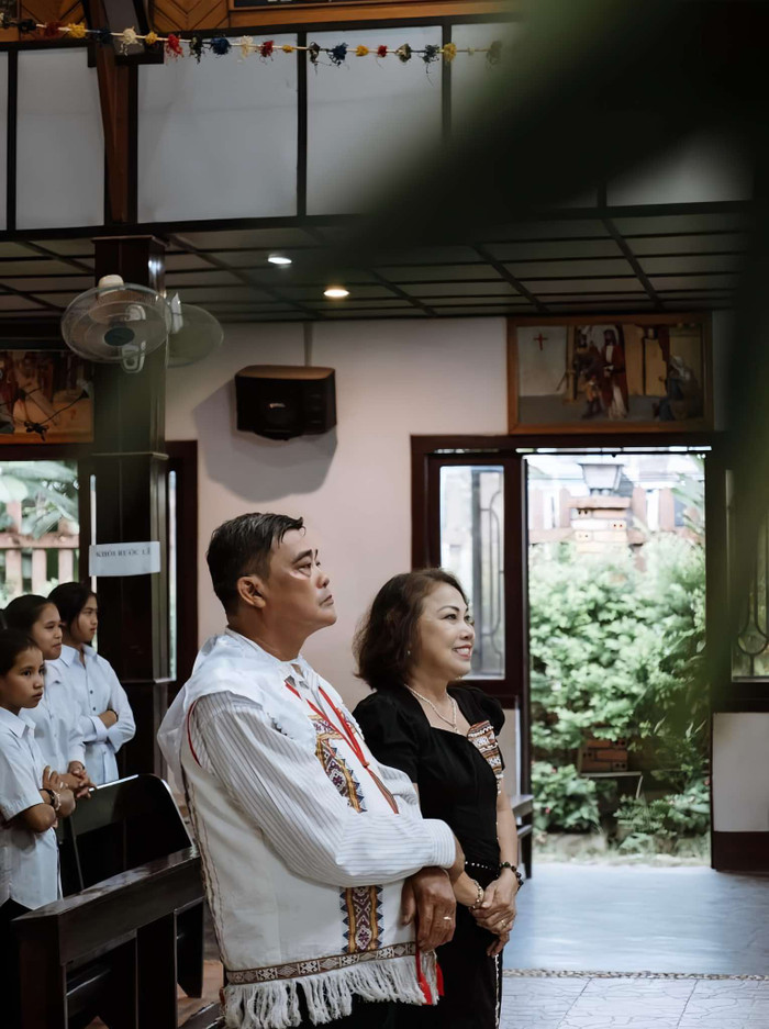 Siu Black tái hợp chồng sau mười mấy năm đường ai nấy đi. Cả hai đã có một đám cưới trọn vẹn, đúng ý nguyện. 