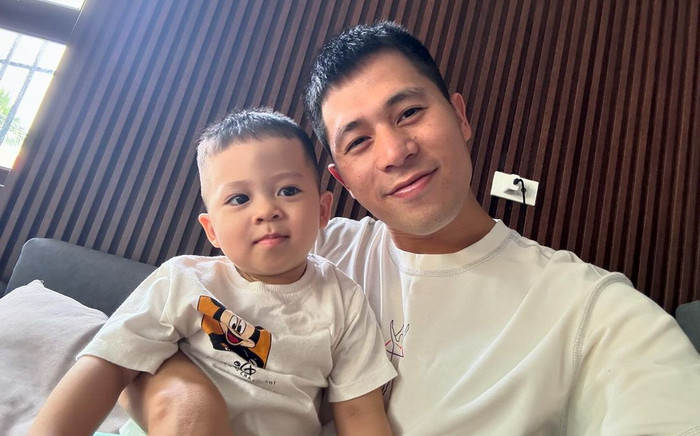 Trần Đình Trọng và con trai cưng khoe khoảnh khắc đáng yêu Ảnh 2