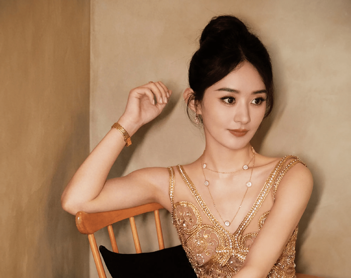 Triệu Lệ Dĩnh vượt qua Lưu Diệc Phi, Dương Mịch, trở thành hoa 85 có lượt view Douyin cao nhất 7 tháng năm 2024. 