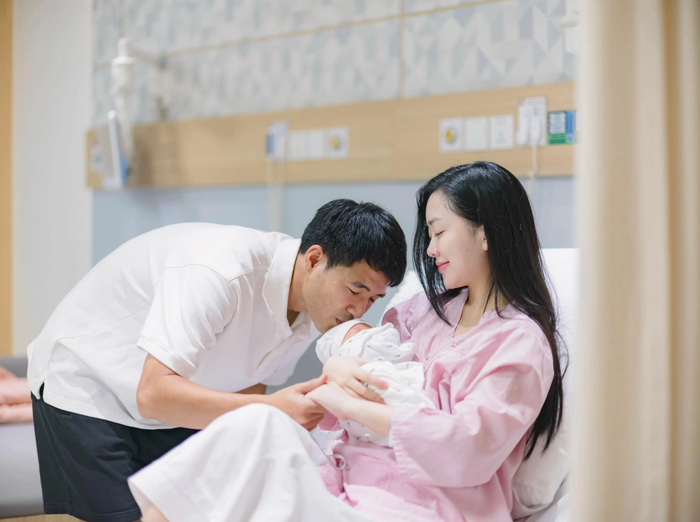 Thông tin vợ Hà Đức Chinh hạ sinh con đầu lòng được tiết lộ vào hôm 16/7.