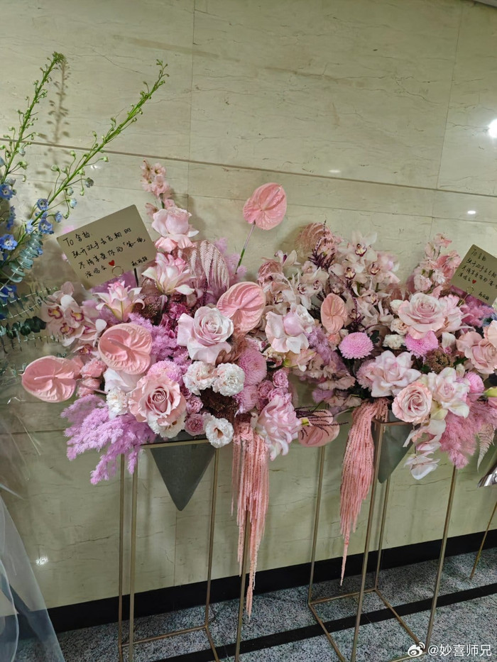 Triệu Lệ Dĩnh công khai nói lời "yêu" với một lâu năm Ảnh 1