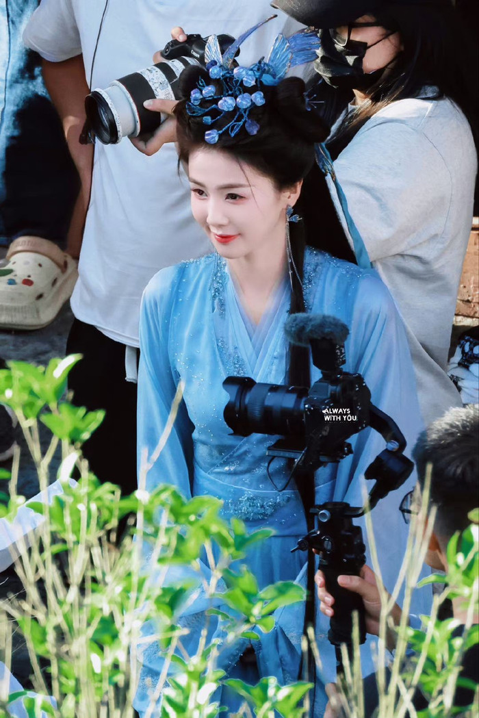 Bạch Lộc sở hữu nhiều tạo hình khó đỡ trong Lâm Giang Tiên.