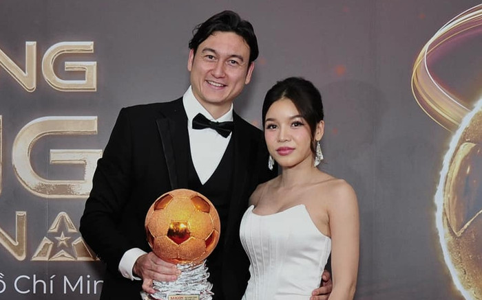 Đặng Văn Lâm khoe khoảnh khắc được vợ chăm sóc đặc biệt Ảnh 2