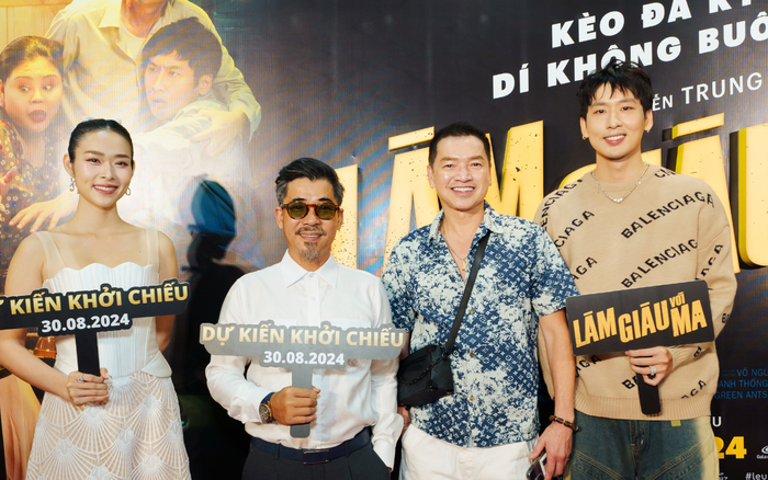 Từ trái sang: Diệp Bảo Ngọc, đạo diễn Trung Lùn, nghệ sĩ Quang Minh, Tuấn Trần tại sự kiện giới thiệu bộ phim.