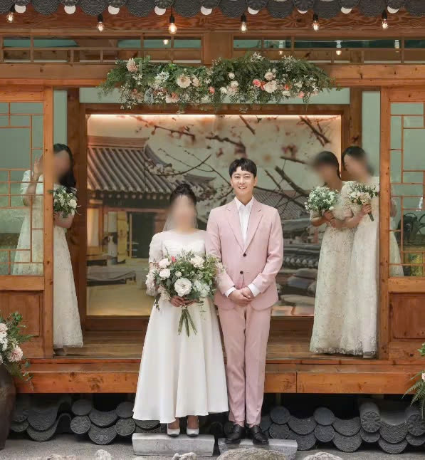 Lee Dong Wook thông báo tổ chức hôn lễ vào cuối tháng 8