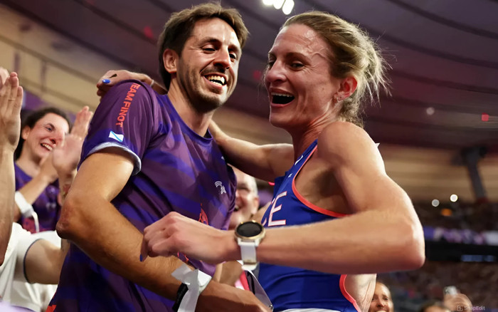 Nữ VĐV cầu hôn bạn trai ngay sau khi lập kỷ lục tại Olympic 2024 Ảnh 2