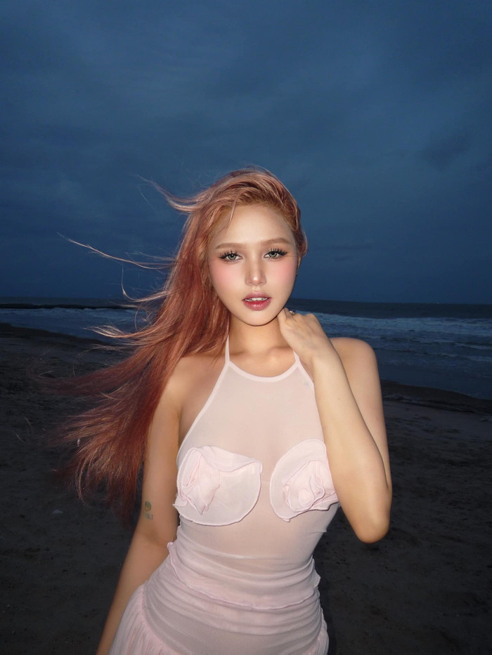 Hot girl sinh năm 2002 khẳng định không ăn bám chồng cũ.