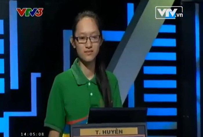 Thuý Huyền thời điểm tham gia Đường lên đỉnh Olympia 2014