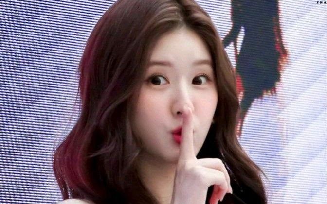 Bị chê phẫu thuật thẩm mỹ toàn mặt, Triệu Lộ Tư làm một hành động ngay lập tức đập tan tin đồn thất thiệt Ảnh 2