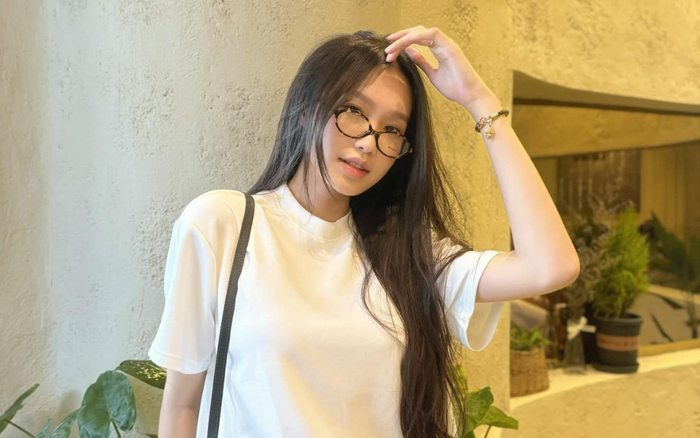 Những quán cà phê chính là địa điểm vui chơi yêu thích của Doãn Hải My. Ảnh: FBNV