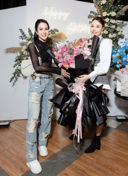 Thời gian gần đây, Diệp Lâm Anh và Đàm Thu Trang bất ngờ trở thành tâm điểm chú ý. 