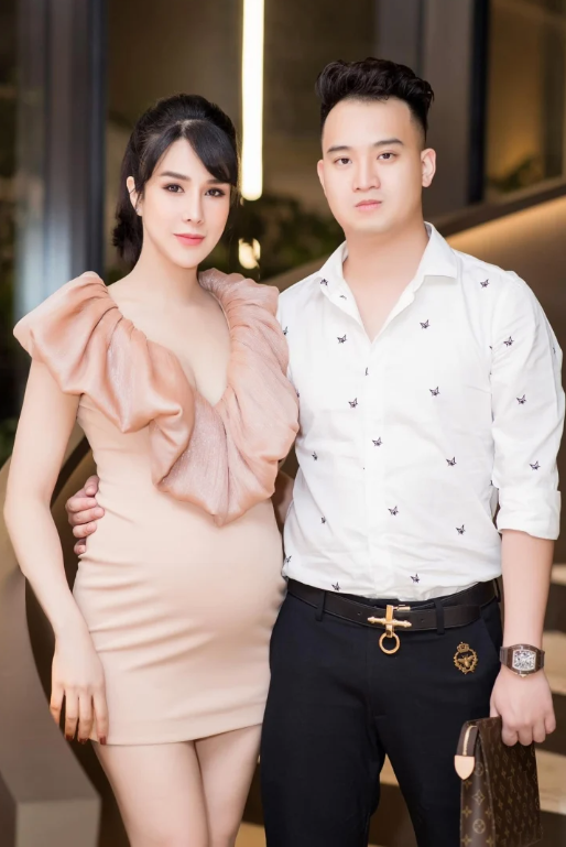 Diệp Lâm Anh bị réo tên vì ồn ào đấu tố với chồng cũ là thiếu gia Nghiêm Đức. 