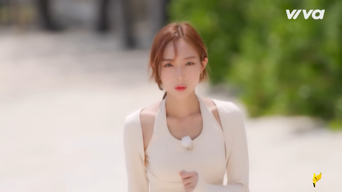 Yuna Vũ với biểu cảm quyết tâm cho màn tranh đấu