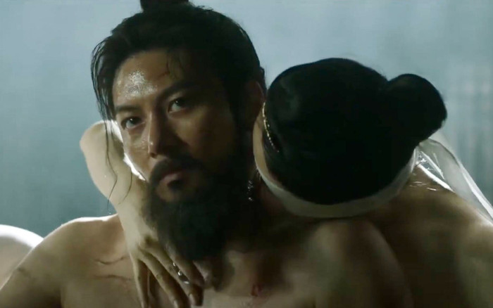 Bộ phim lạm dụng cảnh nóng gây phản cảm Ảnh 2