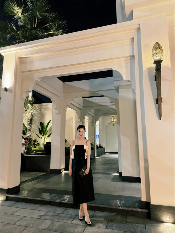 Nhan sắc xinh đẹp của cựu Hoa khôi Đại học Vinh - bà xã cầu thủ Quế Ngọc Hải.