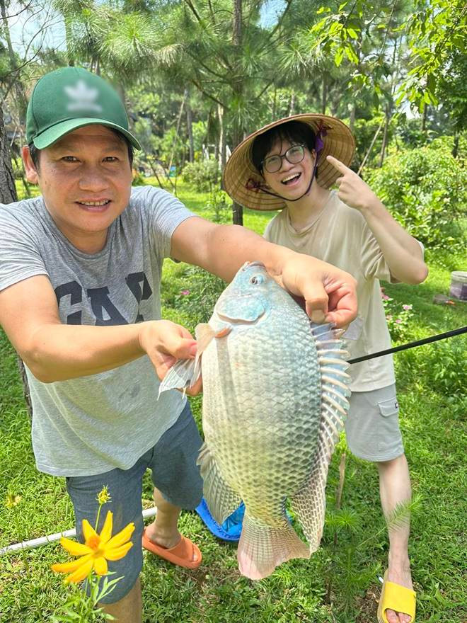 Nam ca sĩ giản dị ở đời thường.