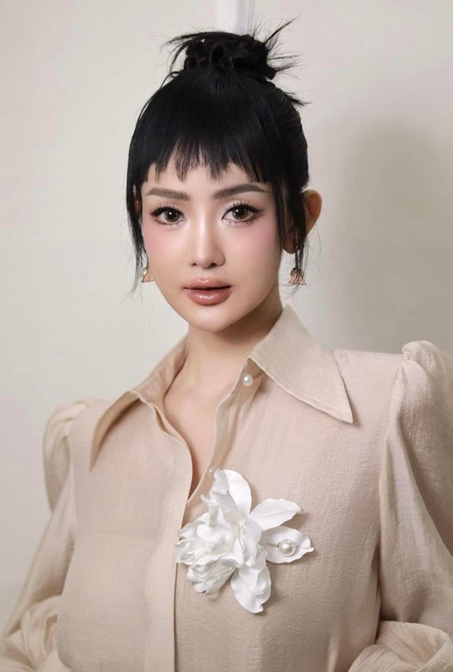 Tuy vậy, nữ ca sĩ 9x lựa chọn không công khai quá nhiều về đời sống cá nhân trước công chúng.