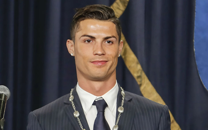 Ronaldo can thiệp thẩm mỹ như thế nào? Ảnh 2