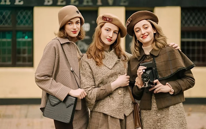 Top 5 xu hướng thời trang mùa Thu 2024 giúp hội chị em nổi bần bật Ảnh 2