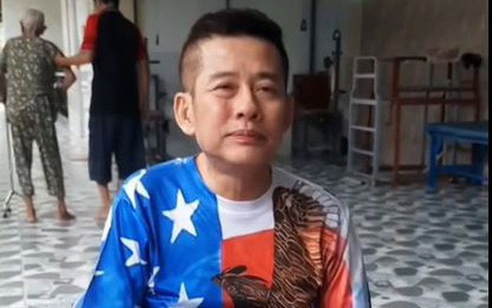 Hình ảnh nghệ sĩ Tấn Beo gầy rộc do bệnh đã khiến nhiều khán giả bất ngờ.