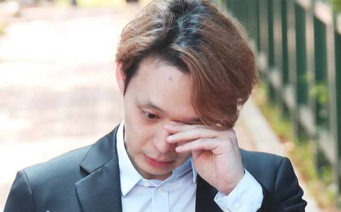 Nam ca sĩ bị đuổi khỏi showbiz, giờ đang hẹn hò với nữ tỷ phú có 56 nghìn tỷ? Ảnh 2