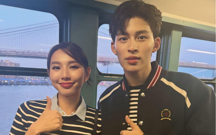 Hoa hậu Thùy Tiên e ấp bên nam thần Thái Lan Ảnh 2