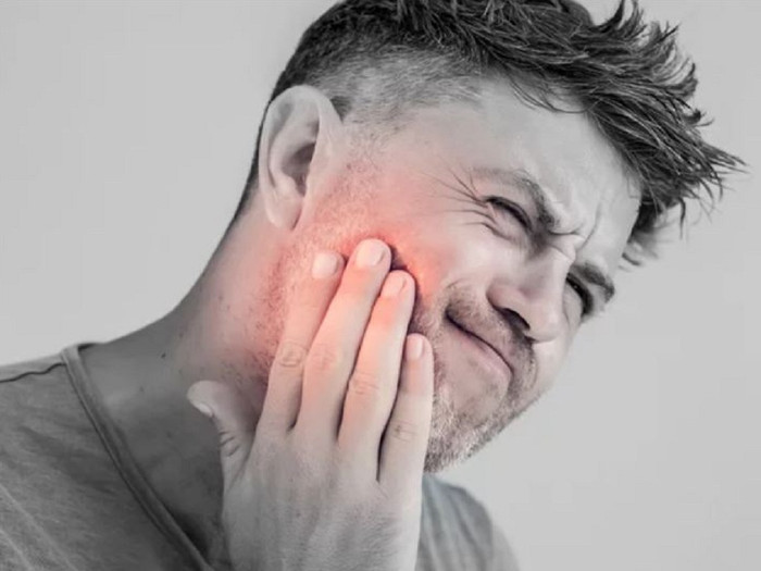 Viêm khớp xương hàm khiến bệnh nhân bị cơn đau hành hạ. (Ảnh minh họa)