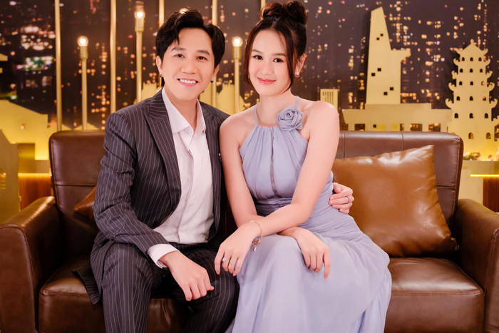 Showbiz 10/9. Anh Đức sẽ chính thức nên duyên vợ chồng với Quỳnh Anh vào tối ngày hôm nay. Ảnh: FBNV